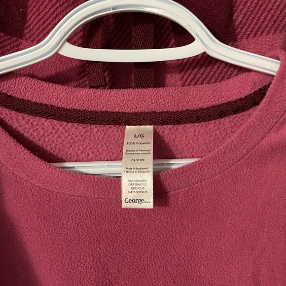 Fleece PJ set 🌻🌻4 for $25 bundle🌻🌻 - Picture 3 of 5